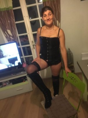 Shaena prostituée Carquefou